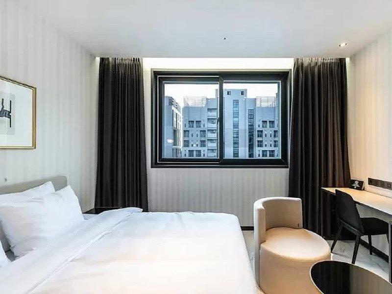 Brown Dot Hotel Čindžu Exteriér fotografie